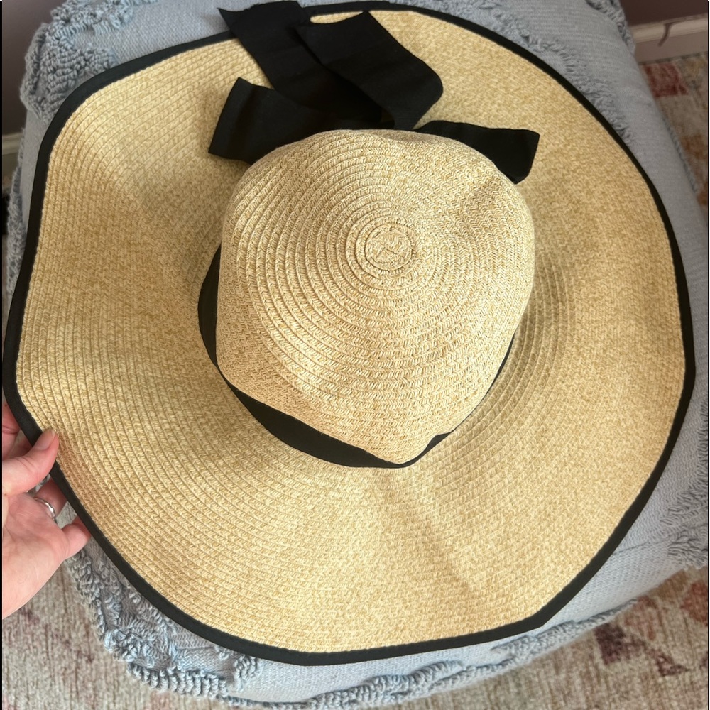 Wide brim floppy ☀️ Sun Hat Light Tan with Black Bow
